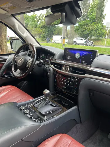 Lexus LX 5.7 570