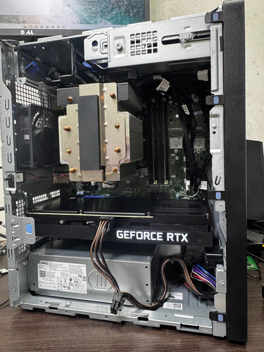 Dell Optiplex 7000 I5-12600k 32gb Ssd 1tb Tv Rtx 3070 8gb . 1 Tb 32 Gb Dell Rtx 3070 8gb (Reacondicionado)