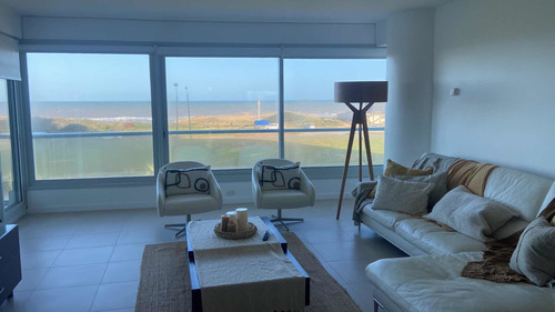 Imagen 2 de 27 de A. Alquiler Temporario. Departamento Le Parc Punta Del Este, Frente Al Mar Playa Brava Parada 8 .