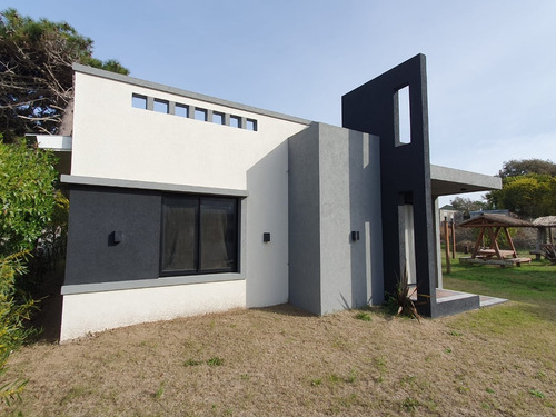 Casa Sobre Costanera De Nueva Atlantis - Financiada