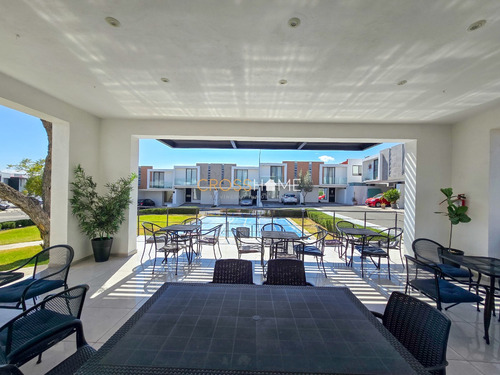 ¡tu Nuevo Comienzo! Casa En Venta, El Refugio Qro.