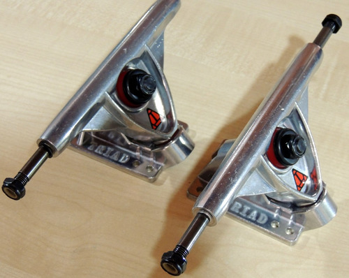 Par De Trucks De Skate Longboard Triad 149mm Polished