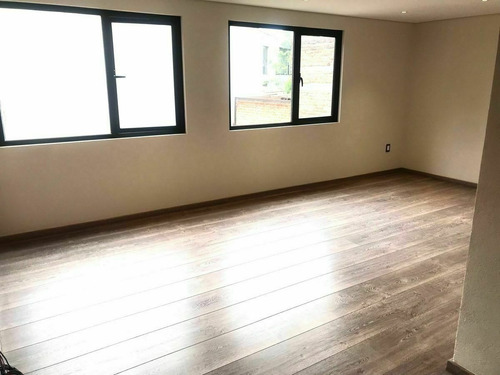 Imagen 21 de 30 de Divina, Remodelada Con Jardin Y Salon De Juegos