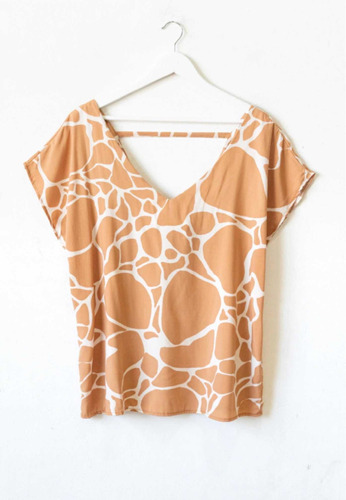 Blusa Escote En V Y Tira En Espalda Talles Grandes