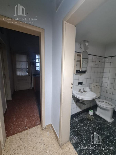 Imagen 17 de 30 de Amplia Casa En Venta En Banfield Este C/ Cochera