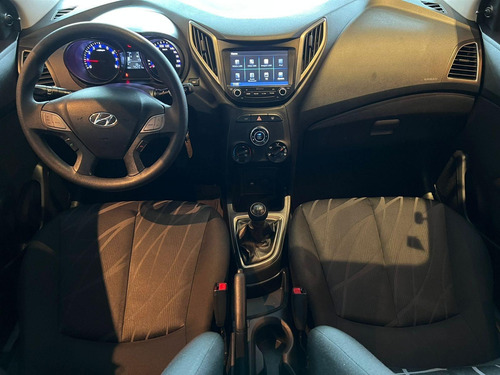 Imagem 4 de 15 de Hyundai Hb20s Style1.0 Flex 12v Mec. 4p