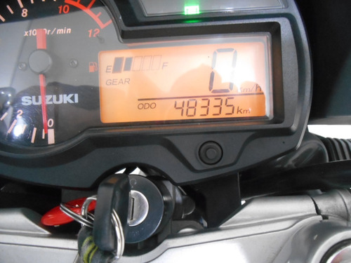 Motos