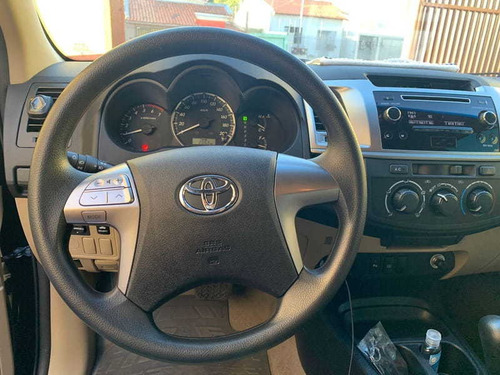 Imagem 10 de 11 de Toyota Hilux Sw4 Sr 4x2 2.7 Aut 2015
