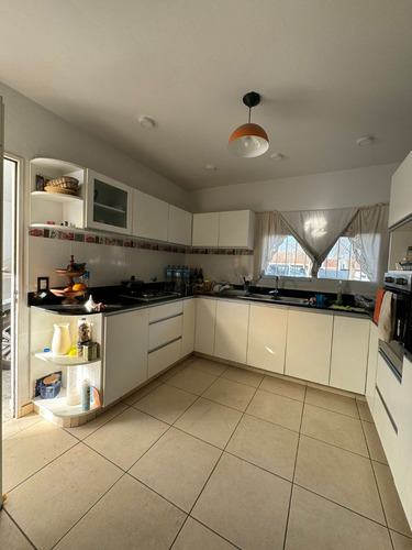 Venta Casa Greenville 2- Credito Hipotecario Bancos. Pileta Dormitorio En Planta Baja Oportunidad.