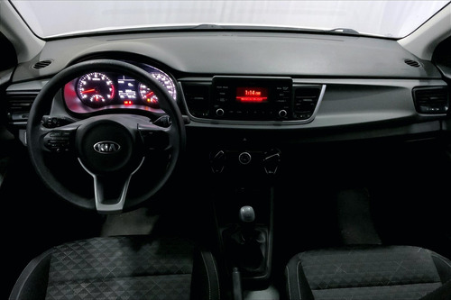 Imagen 15 de 25 de Kia Rio 5 Pts Hb Lx Ta Ve F Niebla Ra-15