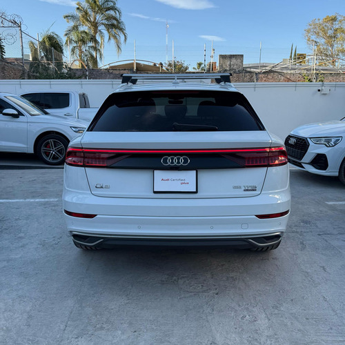 Audi Q8 2021