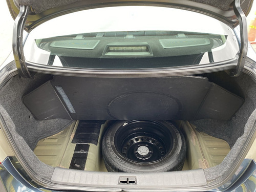 Imagen 19 de 20 de Nissan Sentra B17 Sense 1.8