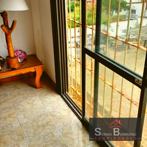Imagen 2 de 12 de Calle 57 Y 1 / 100 Metros Del Mar !!! Amoblado !!!