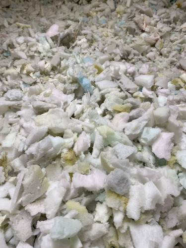 Imagen 2 de 2 de Bolsa Espuma Picada - 1 Kilo