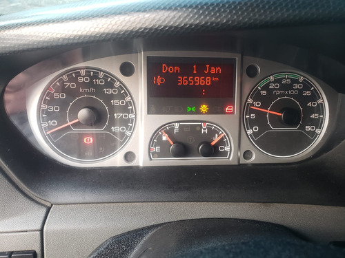 Iveco Daily 35s14 2015 Baú 3,90