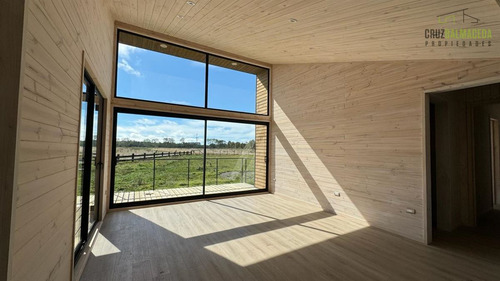 Casa En Venta En La Reserva, Frutillar