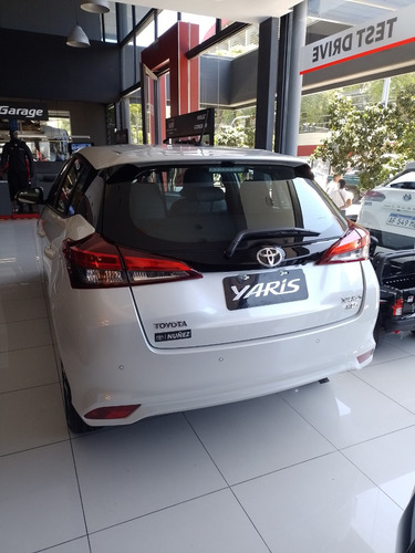 Toyota Yaris XS CVT 5P