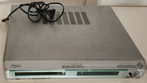 Reproductor Dvd Sanyo Modelo Jcx Ts760 No Lee Cd/dvd Gris (Usado)