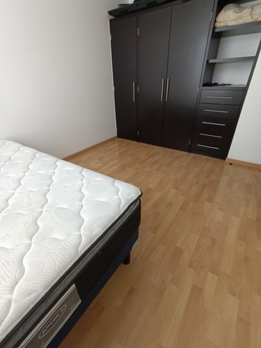 Se Renta Recamara En Departamento Compartido
