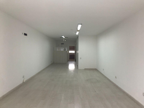 Oficina De 70m2- Moderna En La Zona De Flores- A Metros De Av. Rivadavia, Avellaneda Subte A