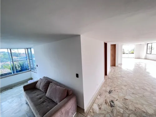 Venta De Apartamento De 231mt2 En Miraflores, Oeste De Cali, 7231.