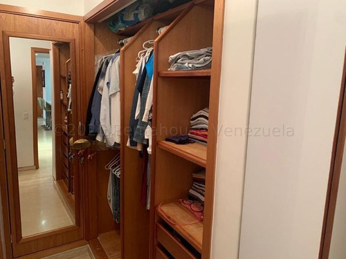 Imagen 13 de 20 de Apartamento En Venta El Rosal. Amplia Terraza Con Vista. Pozo De Agua. Código 22-13369 Mrodriguez