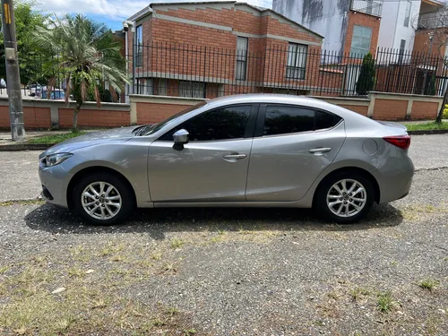 Mazda 3 2.0 Touring At