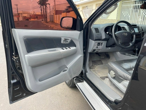 Imagem 11 de 15 de Toyota Hilux 2011 3.0 Srv Cab. Dupla 4x4 Aut. 4p