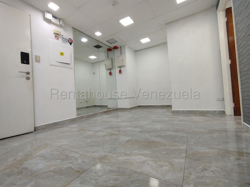 Oficina En Venta En Los Cortijos De Lourdes Mls 25-19927 Yf