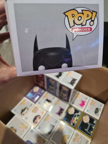Funko Pop! Dc Batman Arkham Assylum - Batman 52 Hot Topic (Usado)