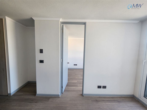 Departamento En Venta De 1d 1b. En Huechuraba. Sin Comisión
