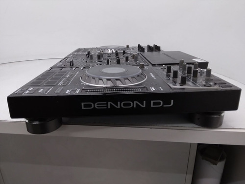 Imagen 2 de 4 de Denon Dj Prime 4 Dj Console W Touchscreen Htt