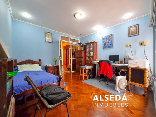 Casa En Venta Rosario Zona Sur Cochera, Jardin Y Pileta.