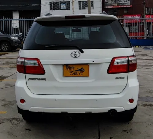 Toyota Fortuner 4.0 Sr5