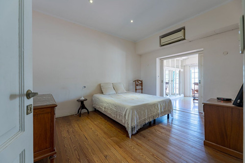 Venta/permuta Casa De 3 Dormitorios B. Parque