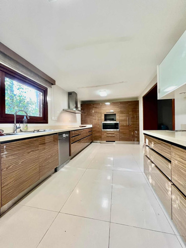 Imagen 13 de 26 de Importante Mansion Ubicada En El Barrio Mas Exclusivo De Punta Del Este, Se Alquila.