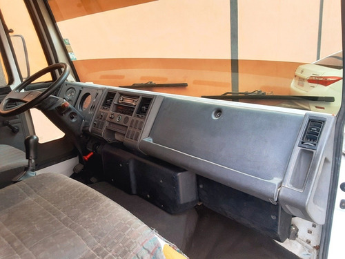 Imagen 6 de 9 de Ford Cargo 815 2005 Sincrónico