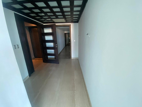 La Esperilla - Hermoso Apartamento En Venta Con Espectacular Vista 3 Habitaciones Amplio Balcón 3.5 Baños Estar Familiar Amplia Área Social Con Terraza Abierta Y Techada Piscina Área Bbq