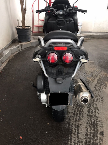 Imagen 4 de 6 de Motocicleta Piaggio Scooter Mp3 500cc Sport