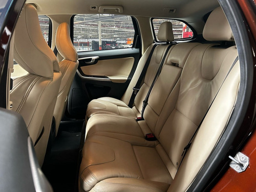 Volvo XC60 2.0 T5 DYNAMIC FWD TURBO GASOLINA 4P AUTOMÁTICO