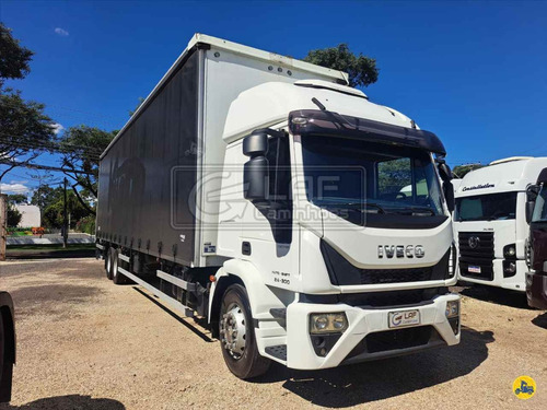 Iveco Tector 240e30 6x2 Teto Alto Gabinado No Sider 11,50