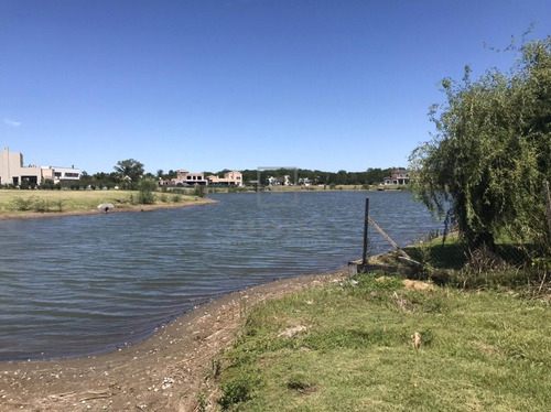 Oportunidad En Lote A La Laguna En Venta En San Matías, Escobar