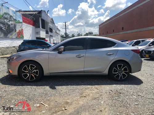 Mazda 3 2.0 Touring At