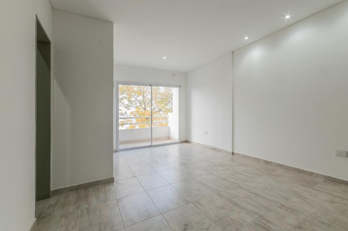 Imagen 10 de 30 de Departamento En Venta 2 Ambientes Con Cochera - Lomas De Zamora
