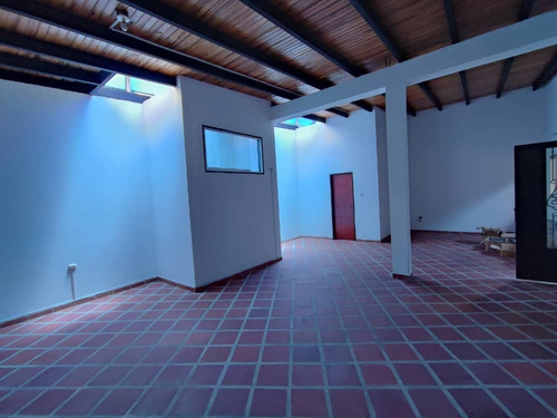 Imagen 16 de 17 de Alquiler Edificio Av Principal De Pueblo Nuevo