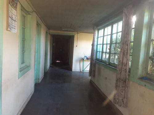 Casa Céntrica Con Terreno Con Alta Plusvalía En Villa Eden.