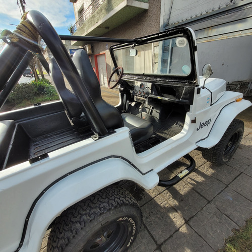 Jeep Ika Motor 221 Gnc 4x4 Corto Carrocería Fibra Impecable
