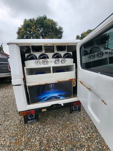 Daihatsu F20