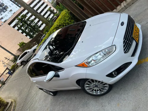 Ford Fiesta 1.6 Hatchback Titanium
