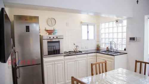 Imagen 1 de 18 de Ph 2 Dorm En Venta - La Plata